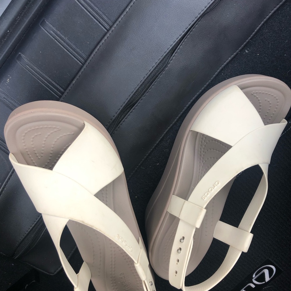 CROCS Cream Wedges Modern Comfort